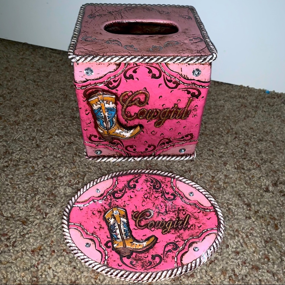 Cowgirl theme tissue box holder and soap dish